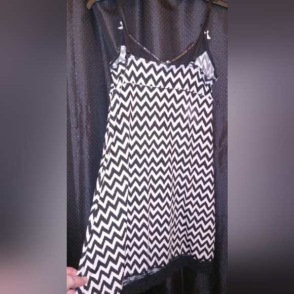 Womens Nighty By MARLYN MONROE SIZE Medium - Picture 4 of 7